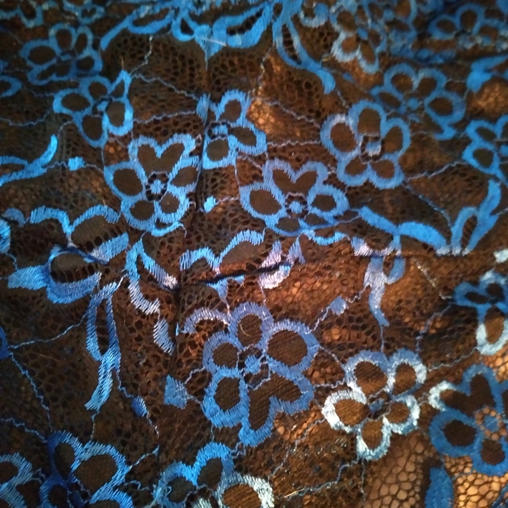 Sexy lace teddy - Picture 8 of 12